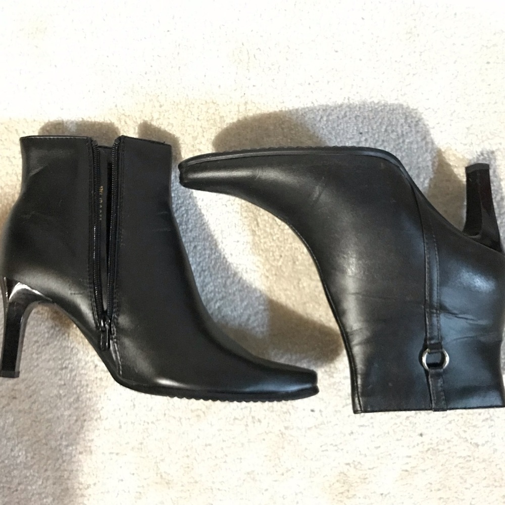 Leather black heeled boots - Picture 4 of 5